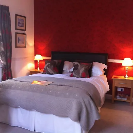 Lyndhurst Guest house