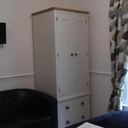 Lyndhurst 4* ألفرستون